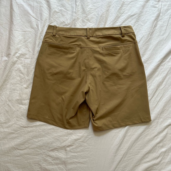 Tan Lululemon shorts Men’s 34 - Picture 3 of 5